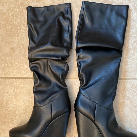 NEW Charles by Charles David Boots - Picture 6 of 6